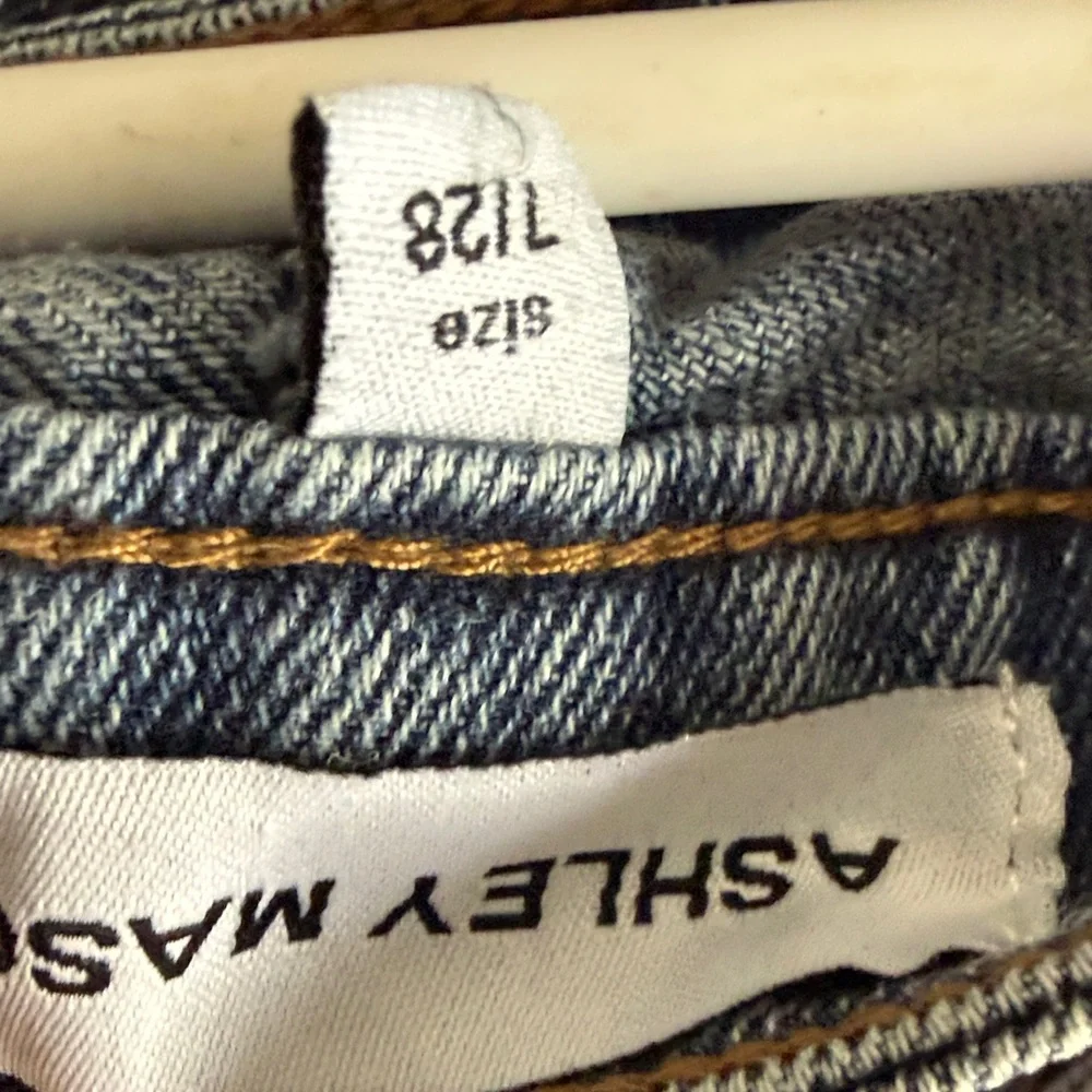 Ashley Mason Blue Jean Shorts w white bows 7/28 - Picture 3 of 3